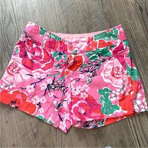 Lilly Pulitzer Callahan “A Thing Called Love”  Floral Shorts Multicolor Size 0